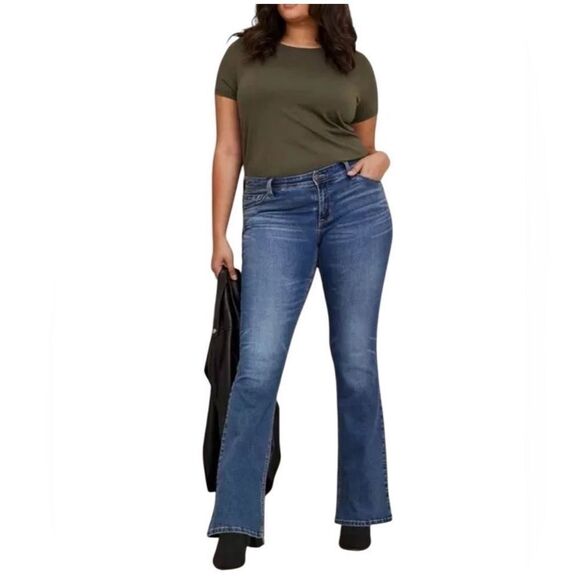 Torrid Slim Boot Jeans Stretchy Flare Leg Bootcut Medium Blue Wash High Rise 16R - Picture 1 of 11